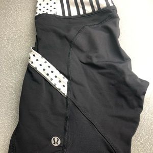 Lululemon crop black and white polka dot size6